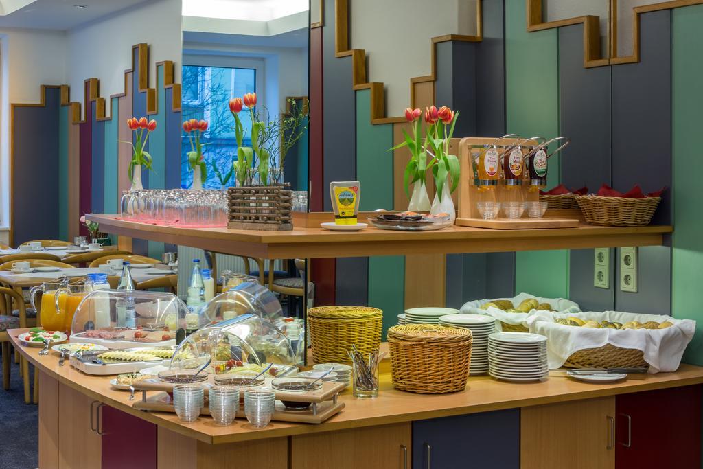 Cvjm Hotel Am Wollmarkt Брауншвейг Экстерьер фото